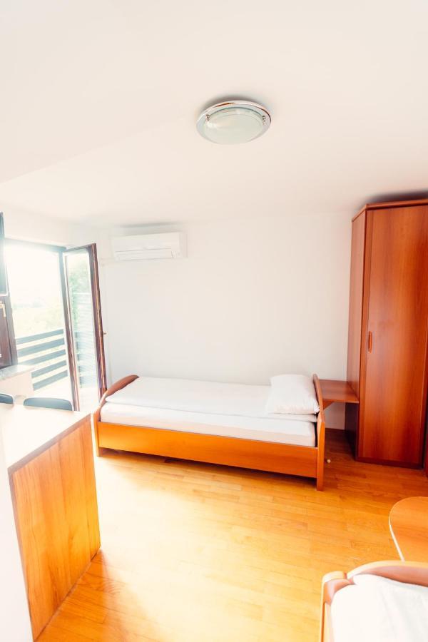 Frankovic Bed&Breakfast Vinica Exterior photo